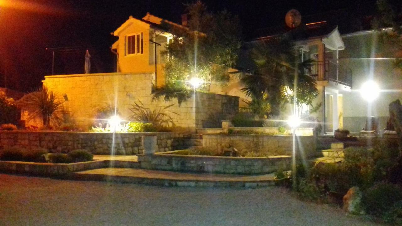Apartman Ivona Malinska Εξωτερικό φωτογραφία